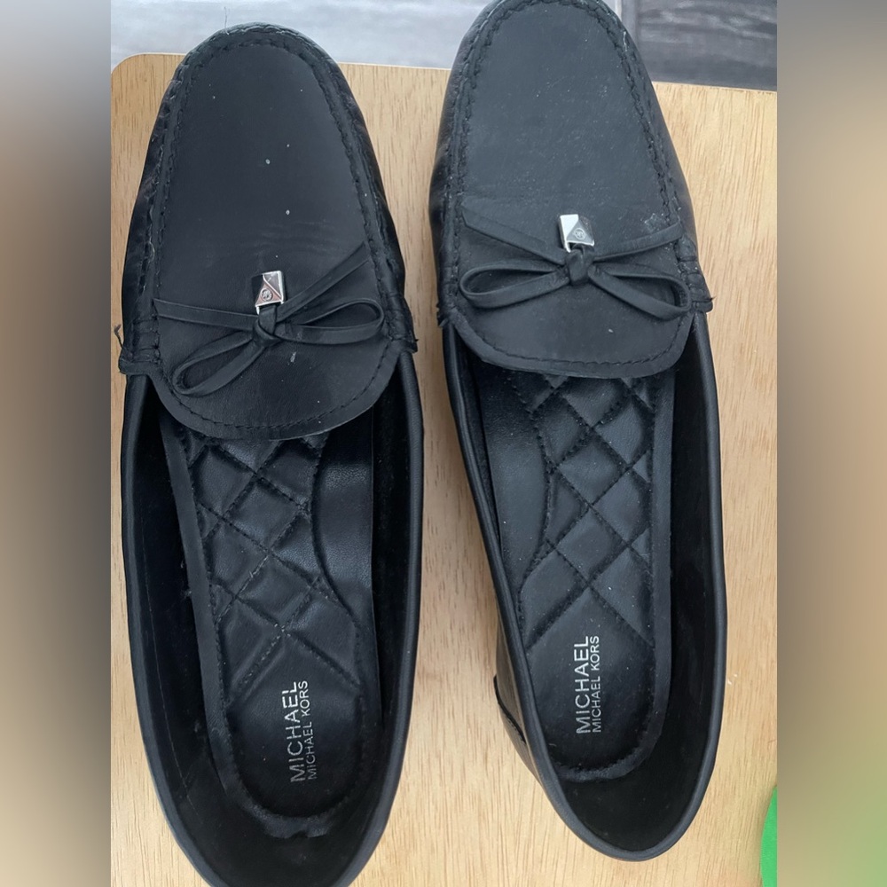 Michael Kors Juliette Mocassin loafer - great condition!!